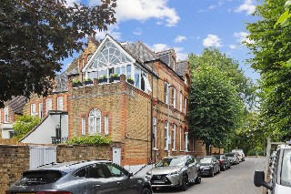 Bolingbroke Grove, London, SW11
