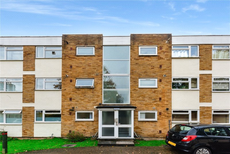 Oxbridge Court, Oxford Road North, Chiswick, W4