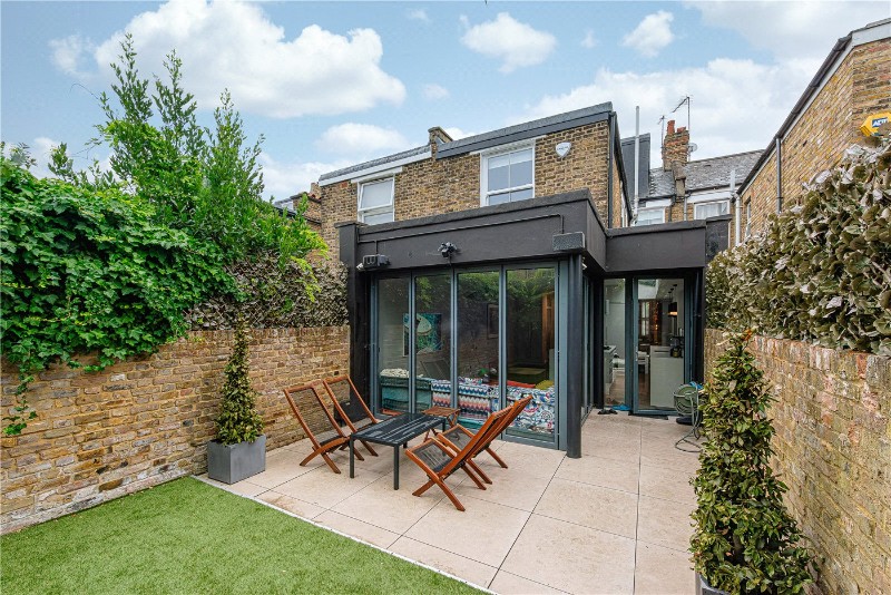 Burrows Road, London, NW10