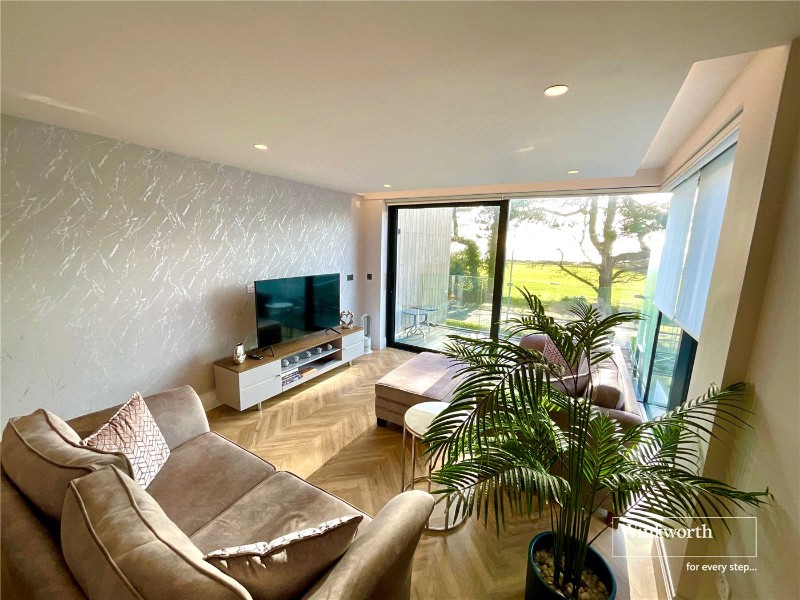 Wharncliffe Road, Highcliffe, Christchurch, Dorset, BH23