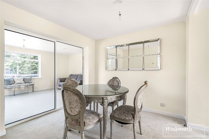 Cedar Close, Bagshot, Surrey, GU19