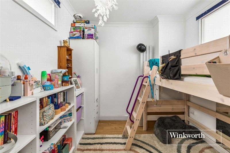Etchingham Park Road, Finchley, London, N3