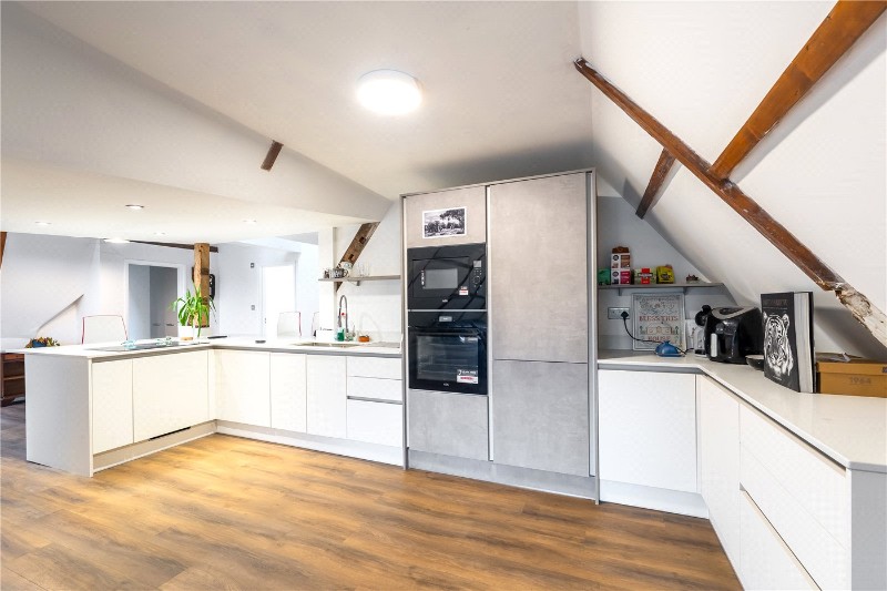 Cobbetts Hill, Weybridge, Surrey, KT13