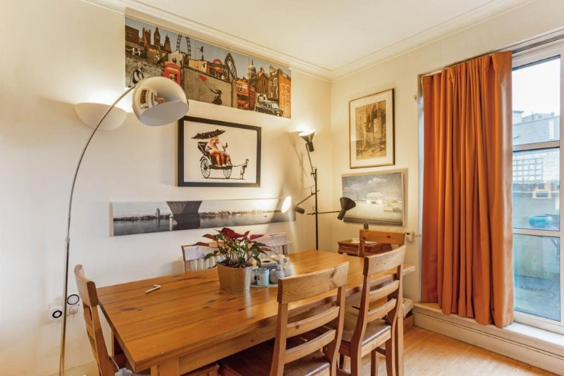 Archway Mews, London, SW15