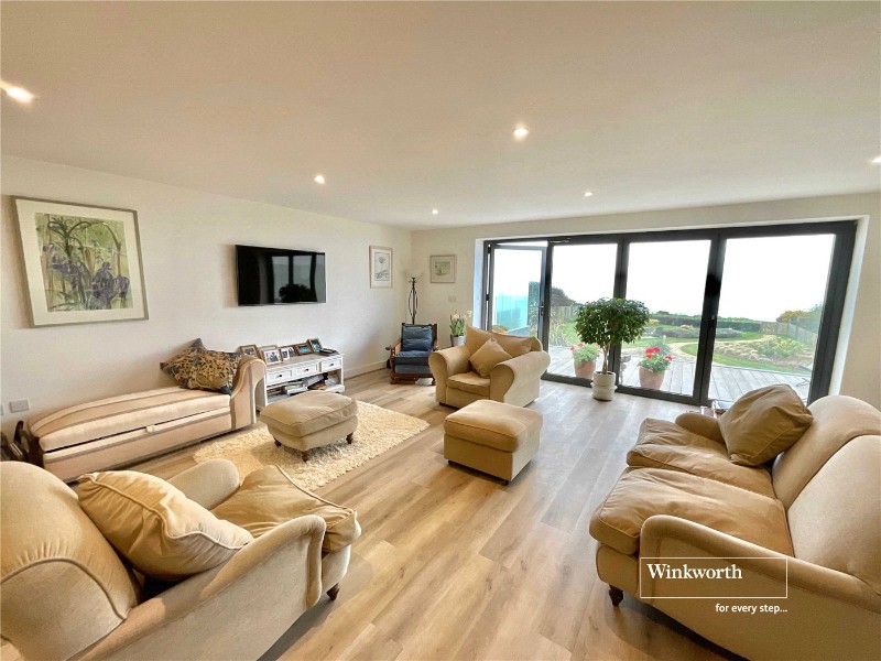 Wharncliffe Road, Highcliffe, Christchurch, BH23