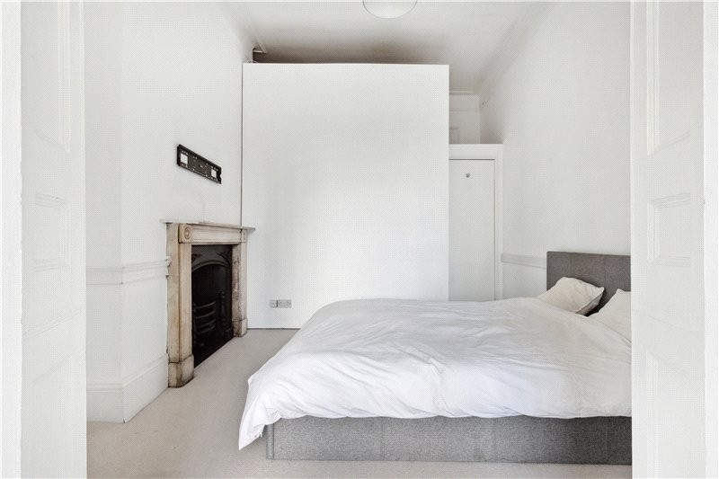 Kennington Road, Kennington, London, UK, SE11