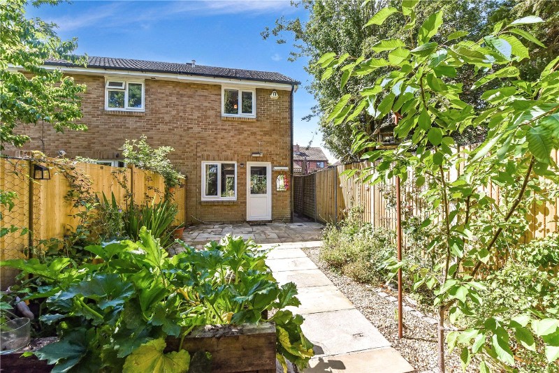 Wheatear Drive, Petersfield, Hampshire, GU31