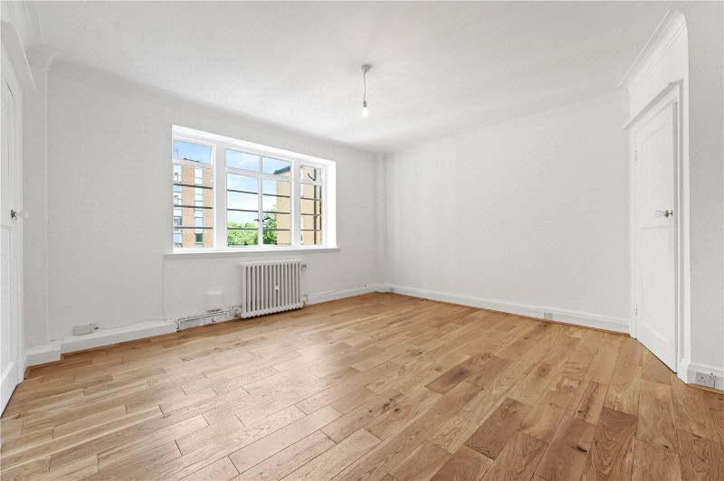 Vicarage Court, Vicarage Gate, London, W8