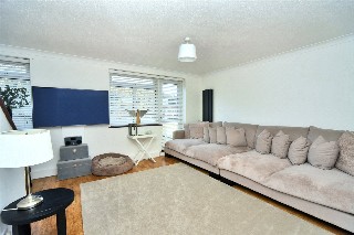 Woodmansterne Lane, Banstead, Surrey, SM7