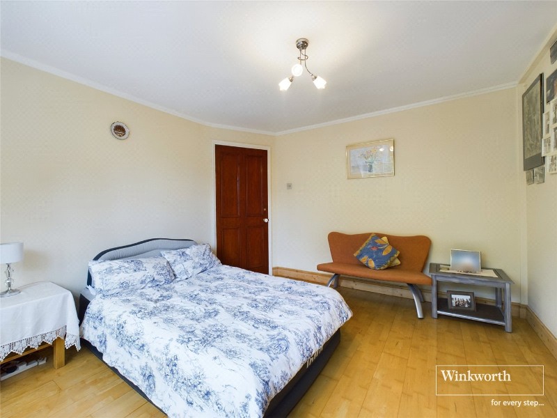 Goldsmith Lane, Roe Green Village, Kingsbury, London, NW9