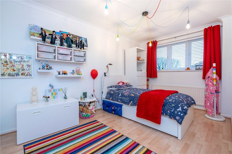 Chatsworth Close, Market Deeping, Peterborough, Lincolnshire, PE6