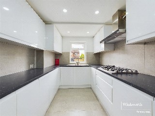Rushmoor Gardens, Calcot, Reading, Berkshire, RG31