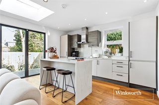 Woodville Road, New Barnet, EN5
