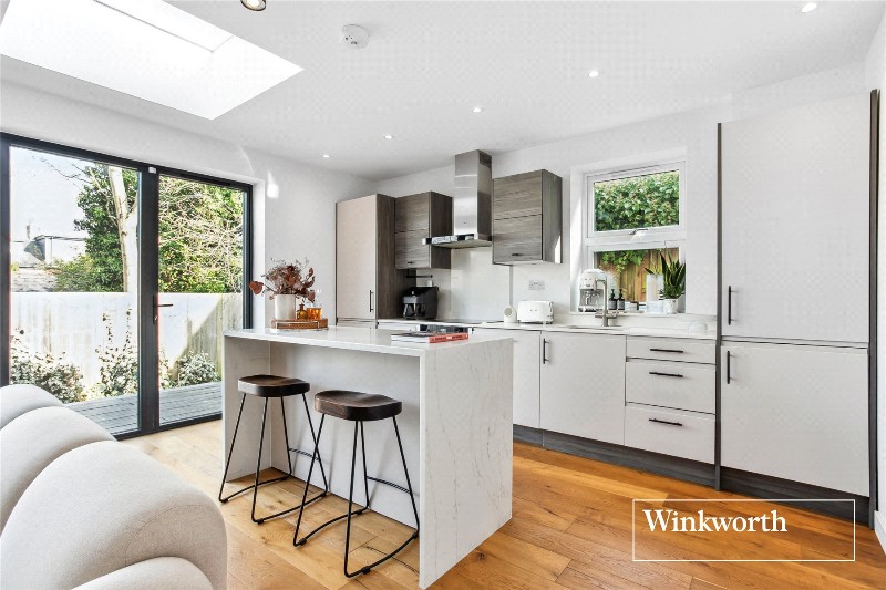Woodville Road, New Barnet, EN5