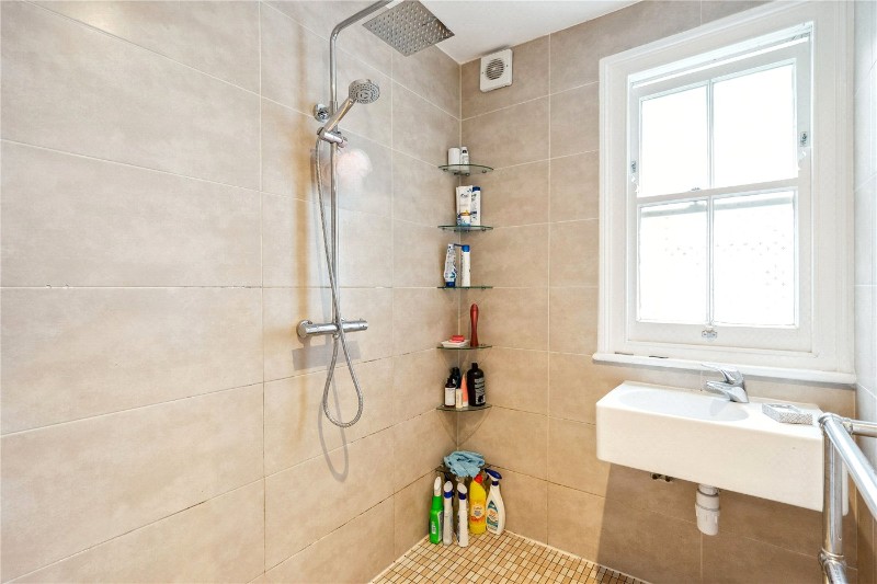 Greyhound Lane, London, SW16