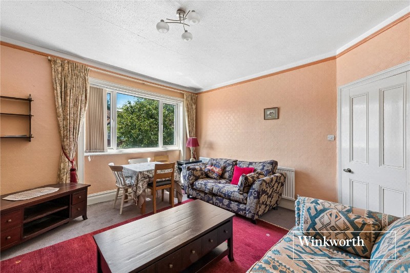 Chislehurst Avenue, North Finchley, London, N12