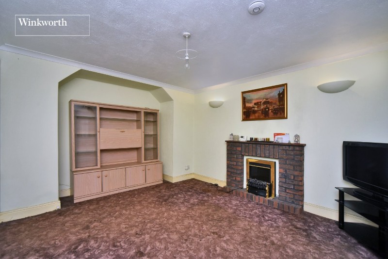 Gander Green Lane, Sutton, SM1