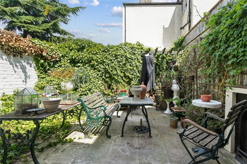 Chatsworth Road, London, E5