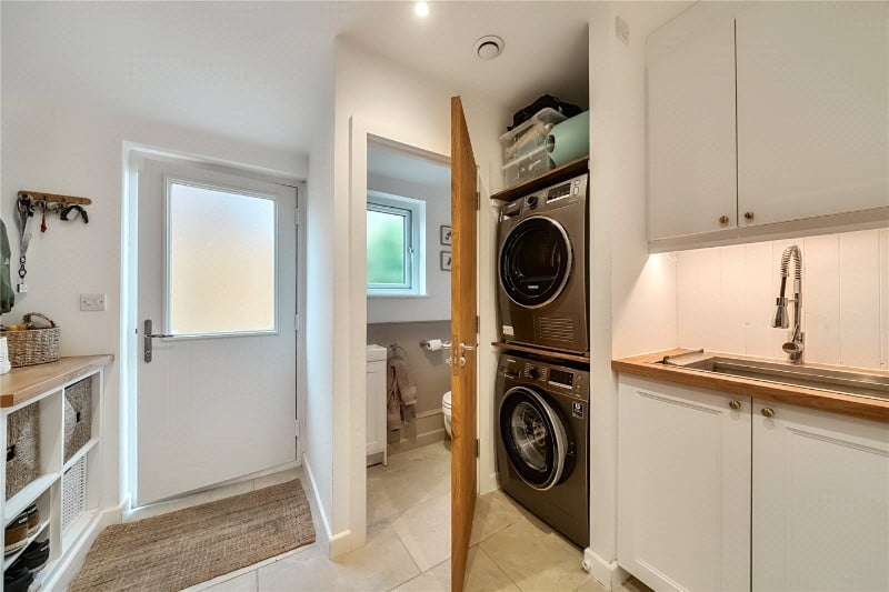 Kingsley Close, Shaw, Newbury, Berkshire, RG14