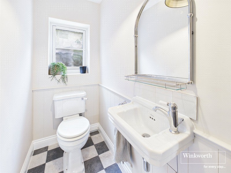 Sandford Lane, Hurst, Reading, Berkshire, RG10