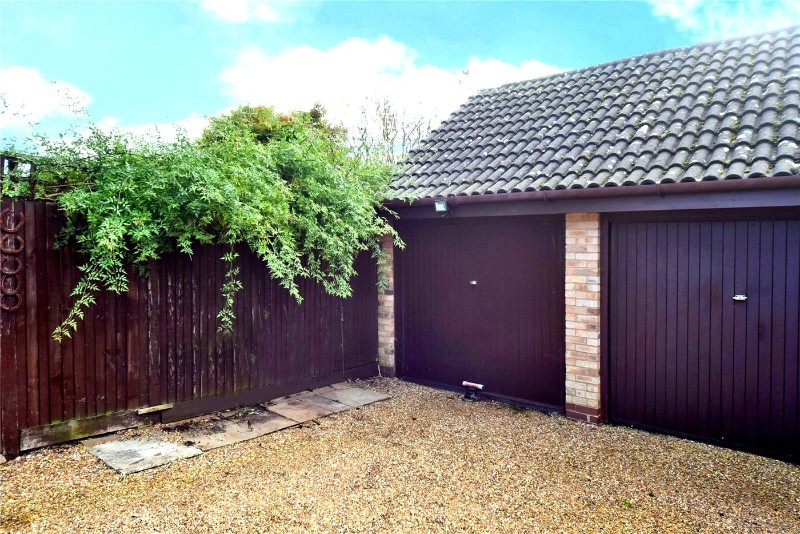 Thurnham Way, Tadworth, Surrey, KT20