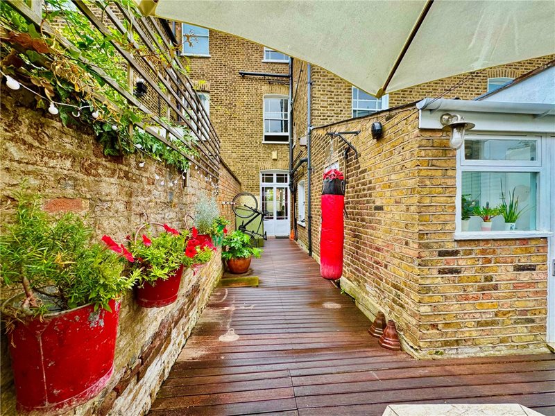 Connaught Road, London, N4