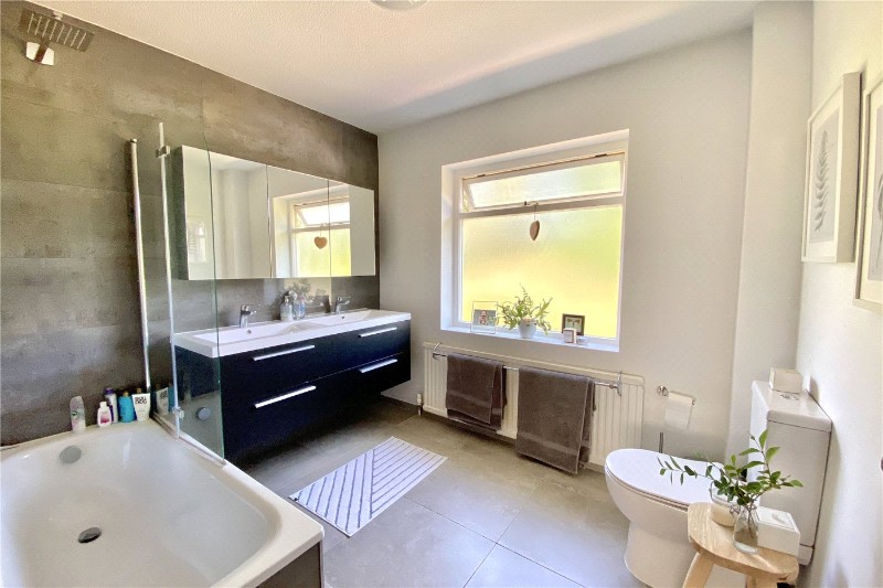 Grove Road, Beaconsfield, HP9