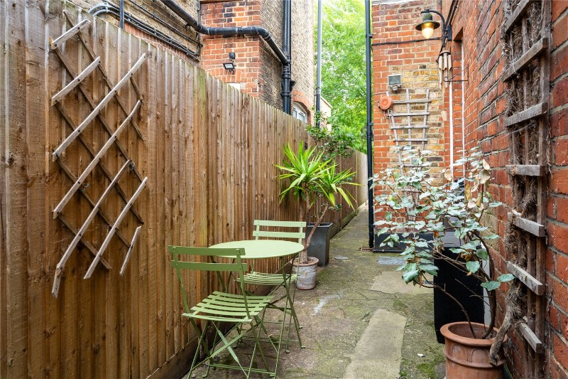 Conyers Road, London, SW16