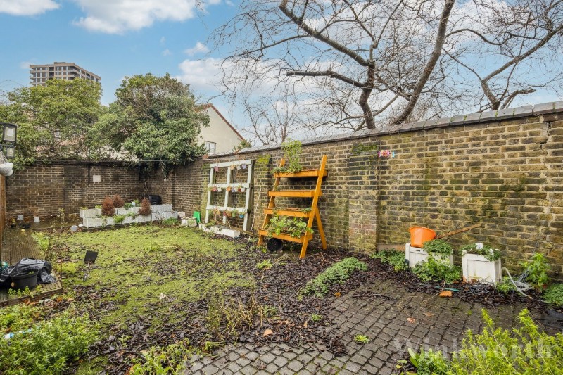 Asylum Road, London, SE15