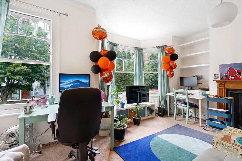 Larden Road, London, W3