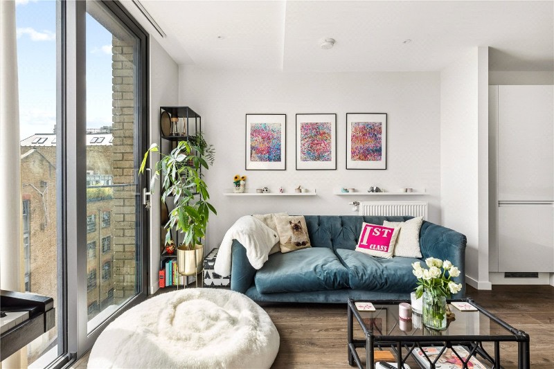 Bridle Mews, London, E1