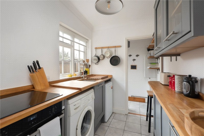 Cossington Road, Canterbury, Kent, CT1