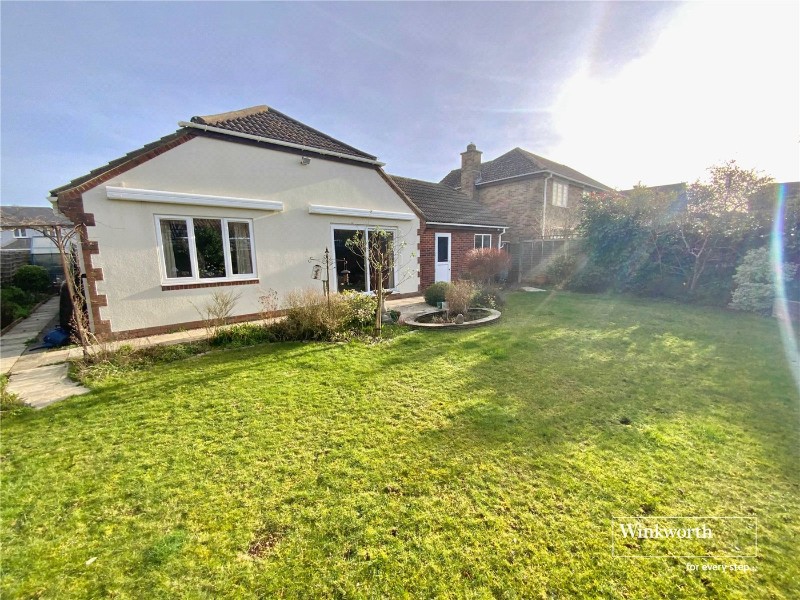 Medina Way, Friars Cliff, Christchurch, Dorset, BH23