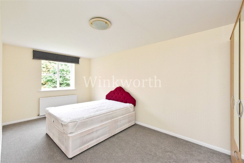 Warwick Gardens, London, N4