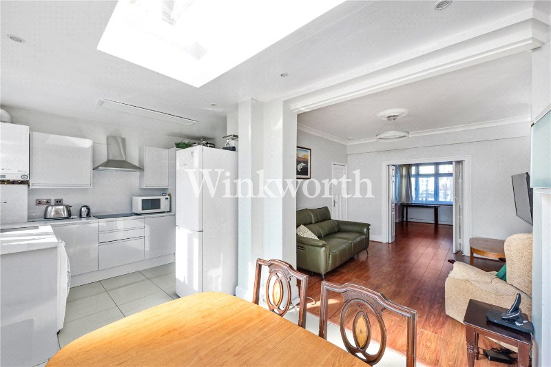 Ash Grove, London, N13