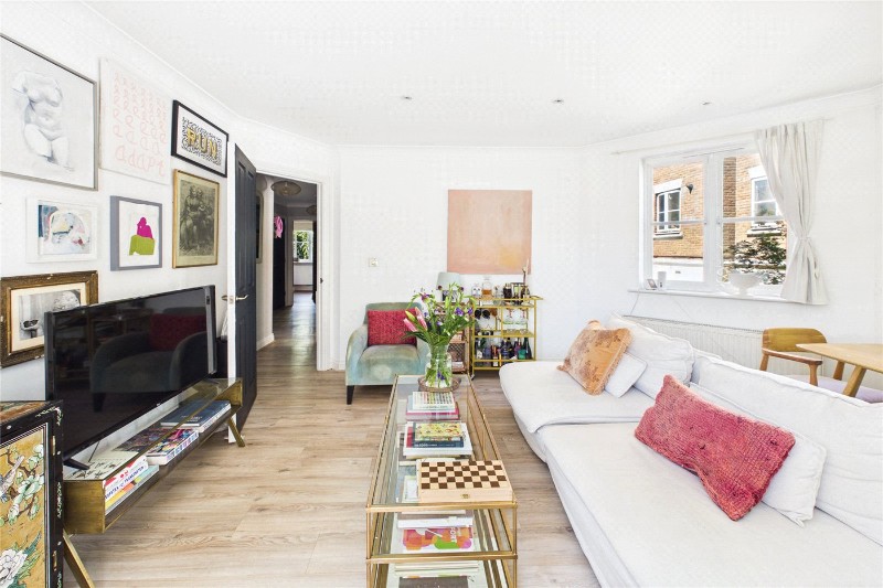 Dudley Mews, London, SW2