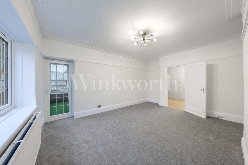 Holmdale Gardens, London, NW4