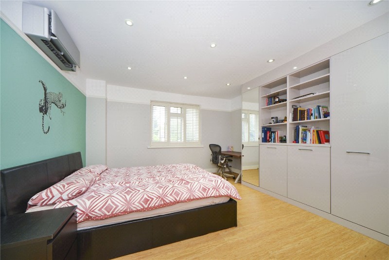 Cedarhurst Drive, London, SE9