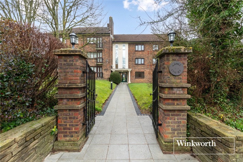 Clandon Gardens, Finchley, London, N3