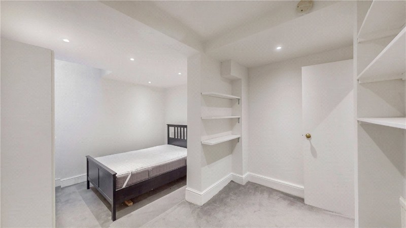 Queens Crescent, London, NW5