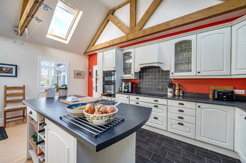 Hill View Road, Braishfield, Romsey, Hampshire, SO51