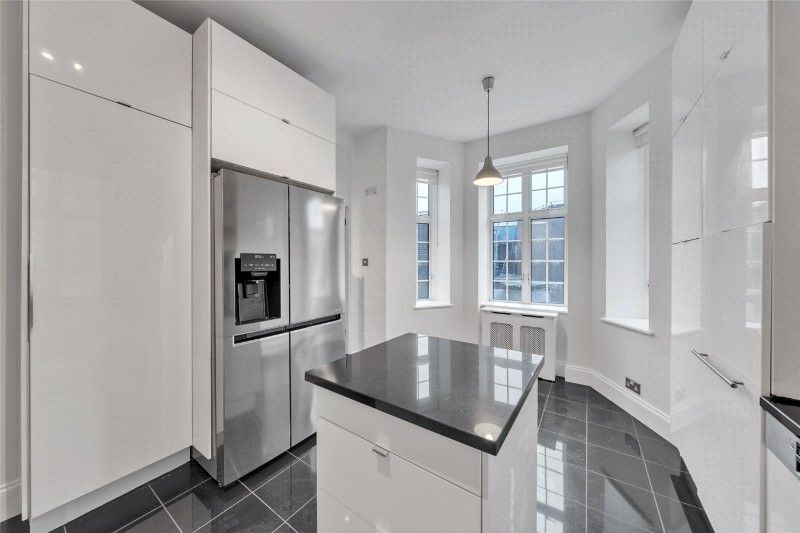 Finchley Road, St John's Wood, London, NW8