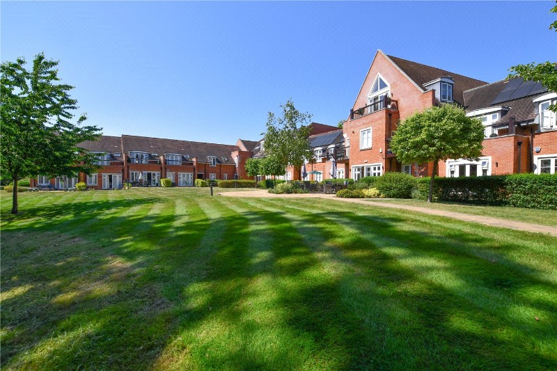 Woolf Drive, Wokingham, Berkshire, RG40