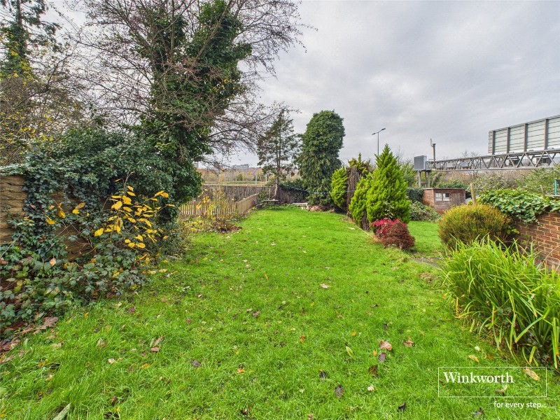 Edgeworth Close, London, NW4