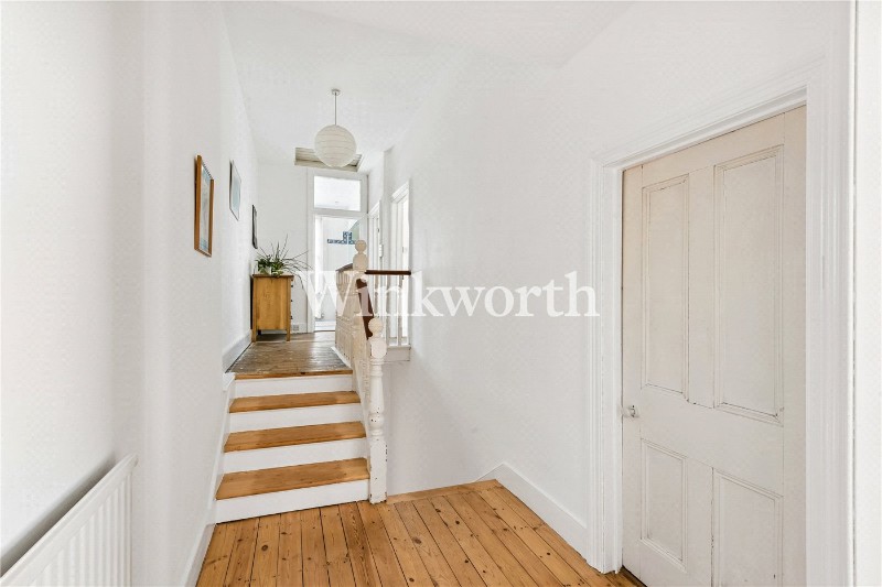 Lakeside Road, London, N13