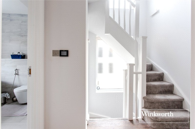 Hervey Close, Finchley, London, N3