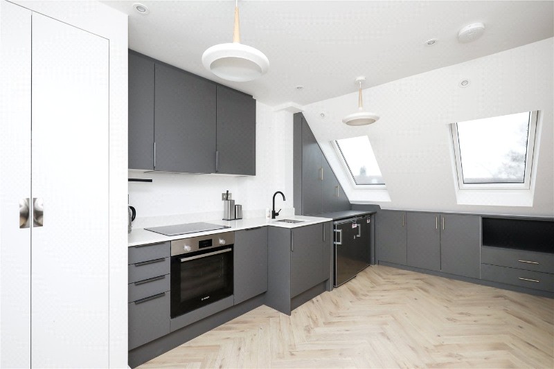 Walton Way, London, W3