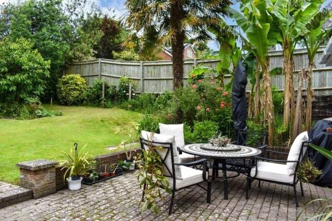Lower Buckland Road, Lymington, Hampshire, SO41