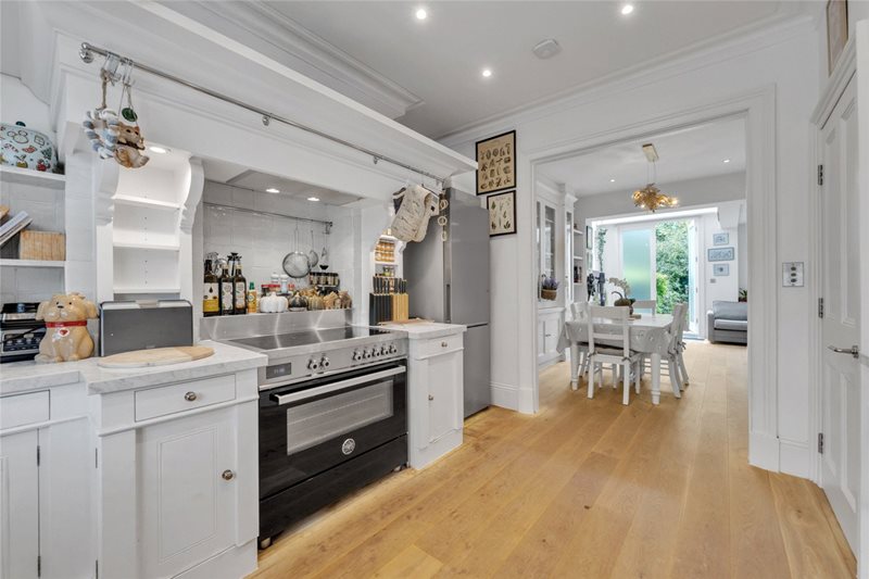 Ordnance Hill, London, NW8