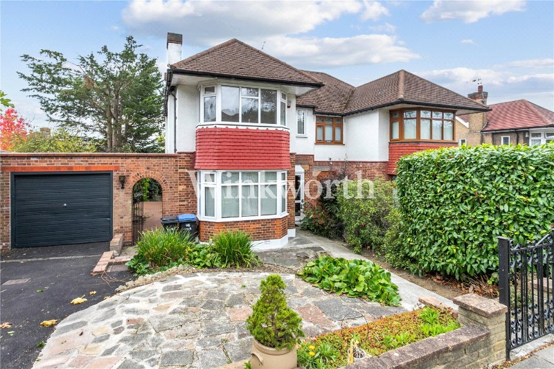 Corri Avenue, London, N14